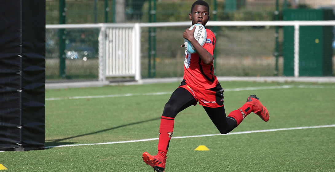 La pratique du rugby se développe en Seine-Saint-Denis, notamment dans les collèges.