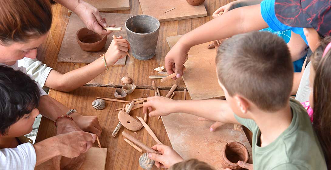 Des activités pour petit·es et grand·es à l’Archéosite !