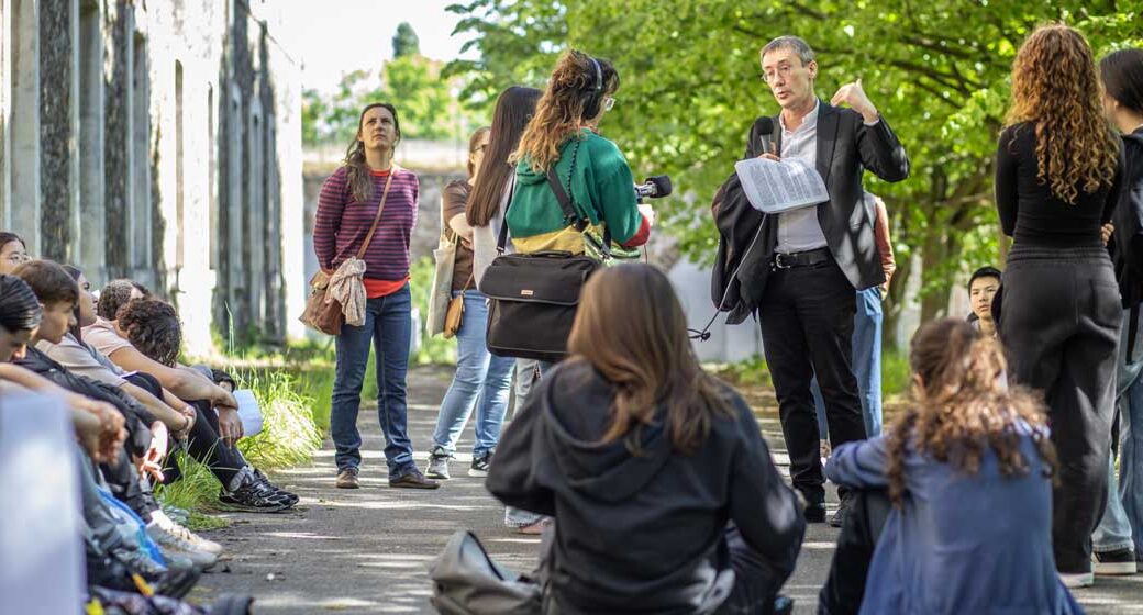 Sur les traces de 4 résistantes avec des collégien·ne·s de Montreuil