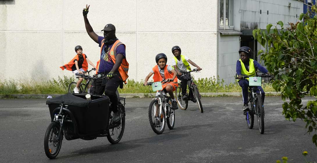 Circuler à vélo en ville ? Désormais un jeu d’enfant pour des collégiens de Rosny-sous-Bois