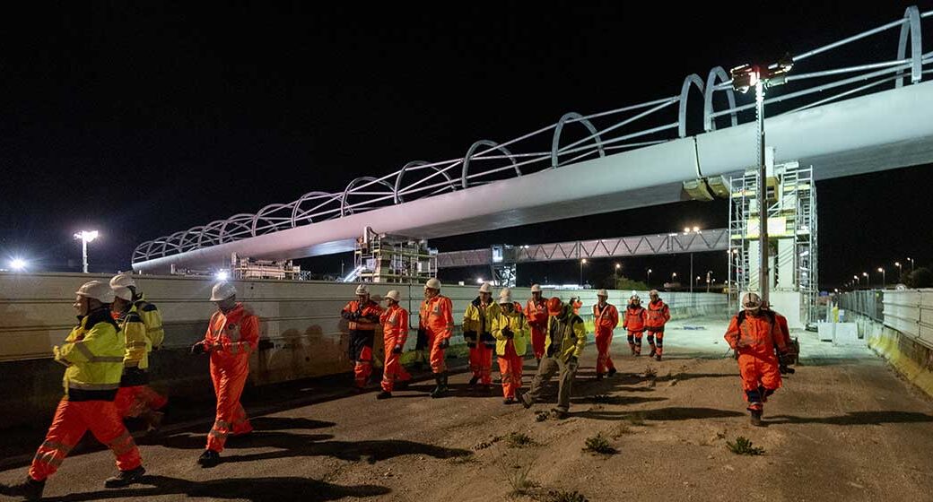 En images, les travaux hors-normes de la Ligne 17