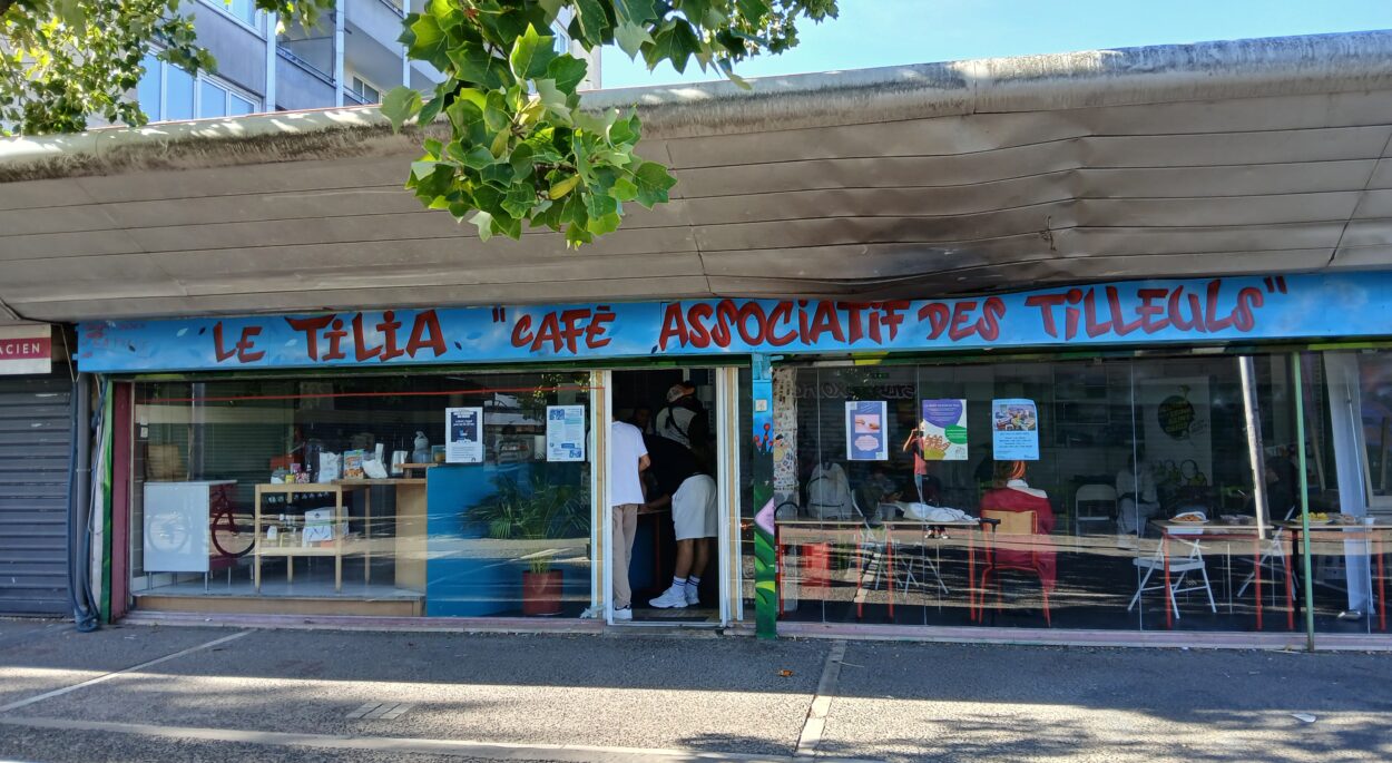 « On n’a plus confiance » : la relation cassée entre les jeunes des quartiers et la police