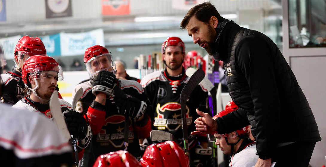 radek Mikka coach Bisons 2025-2026