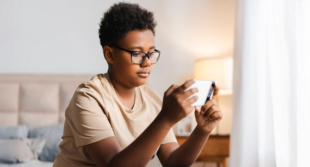 Un jeu vidéo pour aider les jeunes