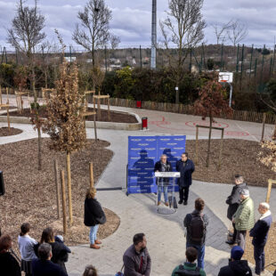 Une 32e Cour Oasis à Stains