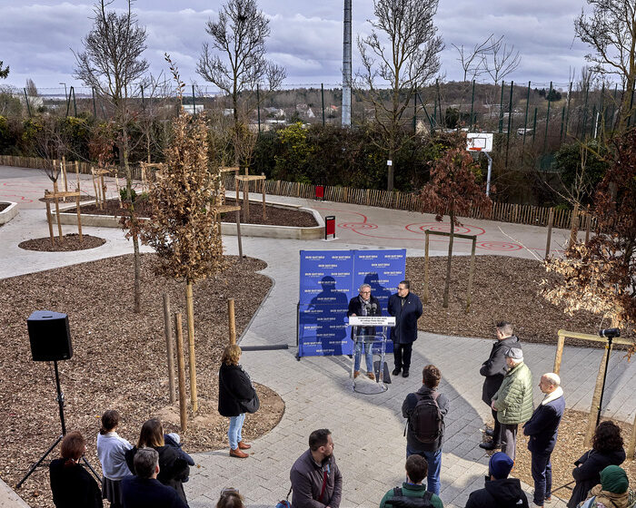 Une 32e Cour Oasis à Stains