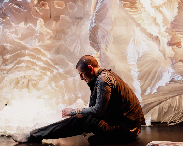 Blanc(s), ou l’art du papier et de sa métamorphose