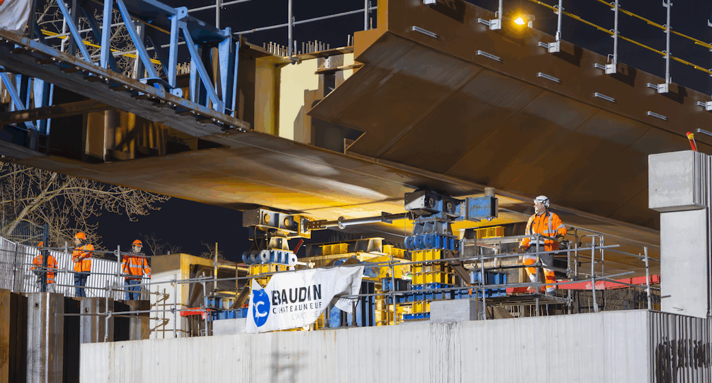 Tram T1 : le pont au-dessus de l’A86 se dessine