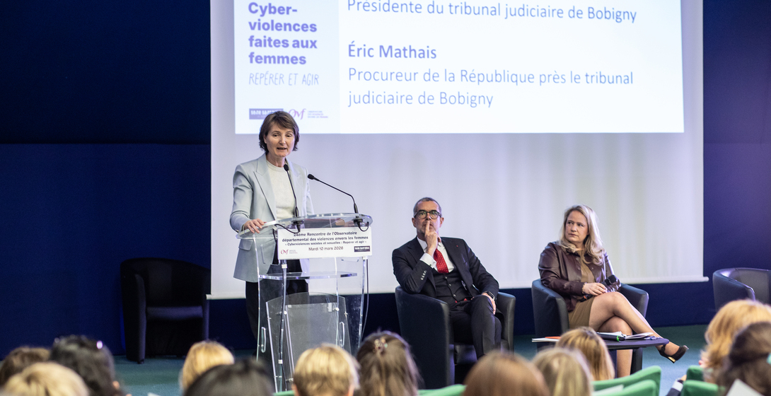 Agir contre le cyberharcèlement sexiste et sexuel