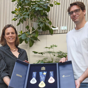 Comment Laure Manaudou a-t-elle appris à nager ?