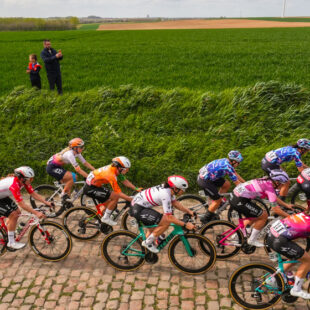 Dans la roue des filles de St Michel-Auber sur Paris-Roubaix