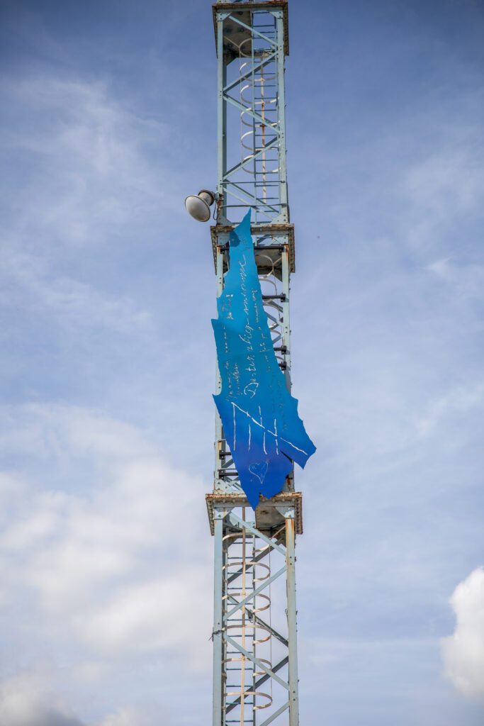 EUVRES PARCOURS ARTISTIQUE MÉMORIEL PAR L'ARTISTE CHEMSEDINE AU FORT DE ROMAINVILLE ET À LA CITÉ FERTILE