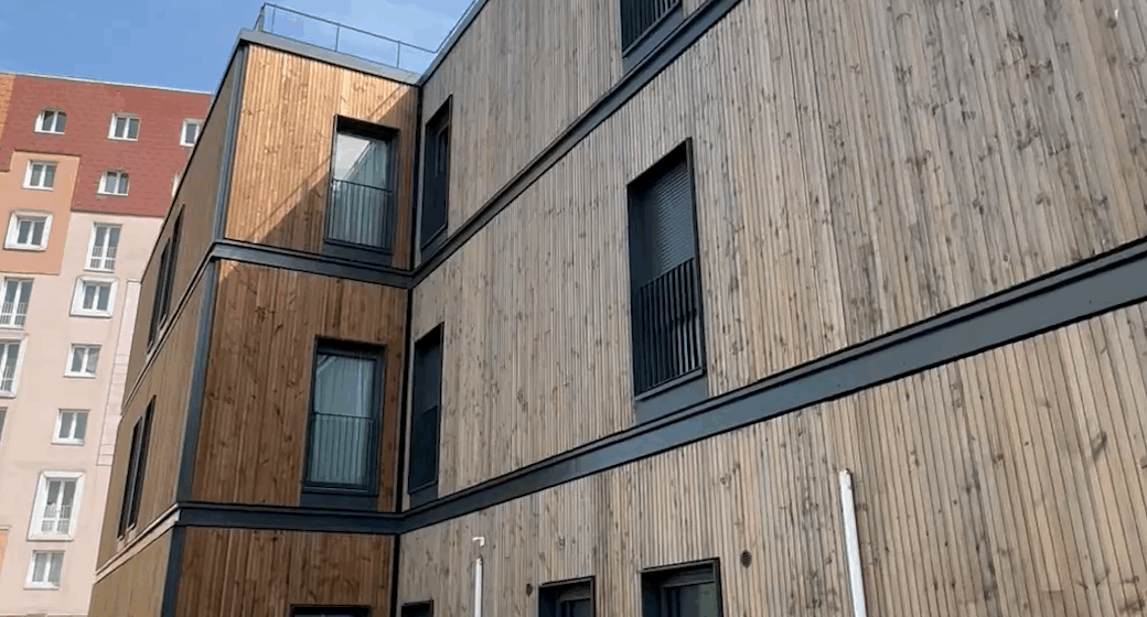 « On se sent moins seule », à Stains, un centre d’hébergement d’urgence pour des familles isolées