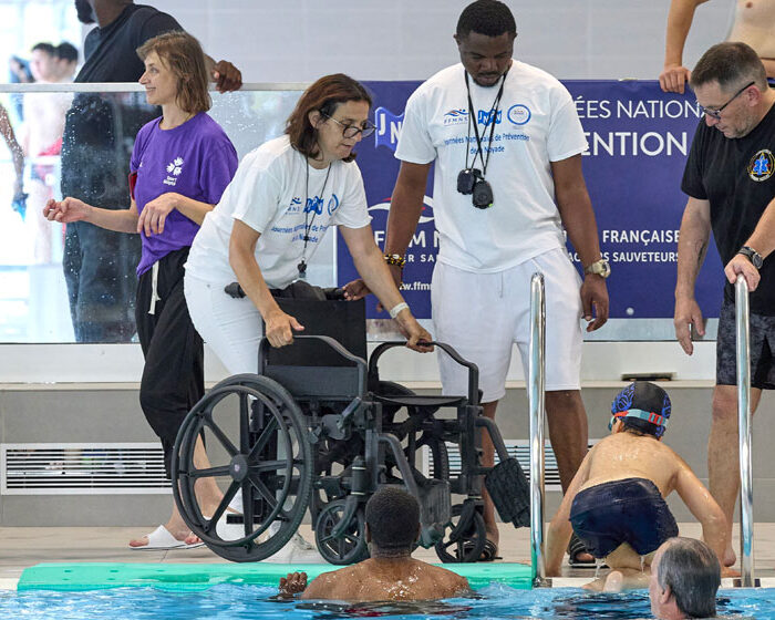 Sport, prévention et inclusion à la piscine Kellermann