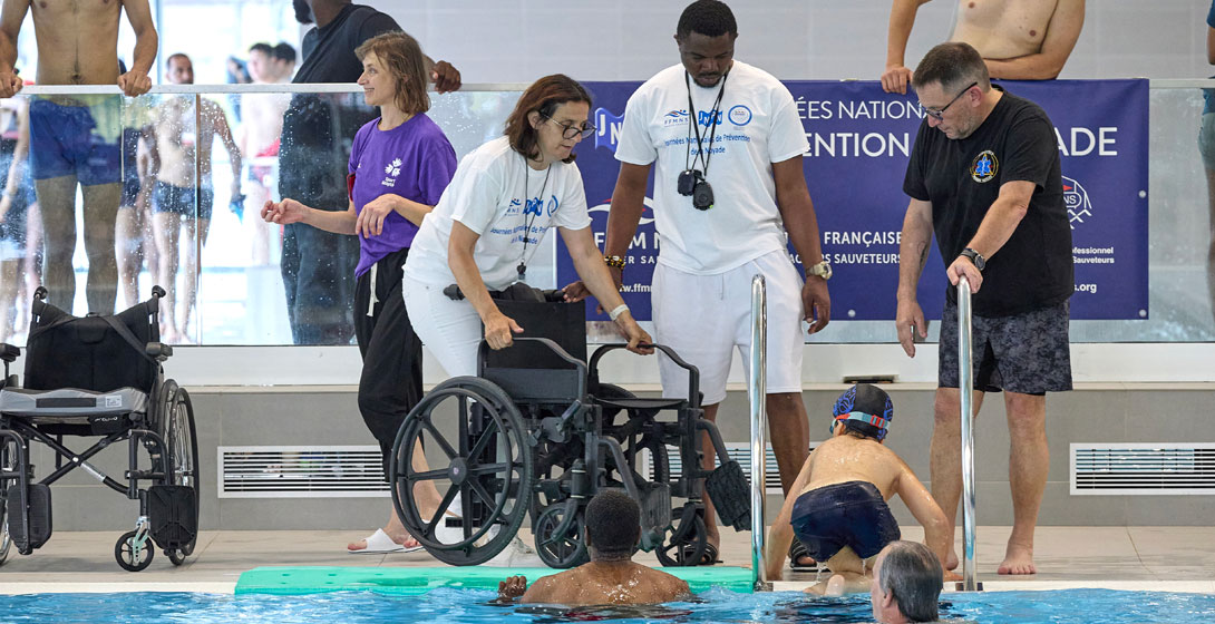 Sport, prévention et inclusion à la piscine Kellermann