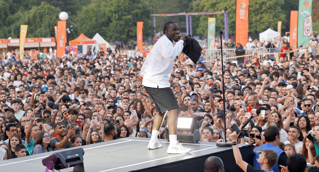 Jungeli et Soolking ambiancent le parc Georges-Valbon