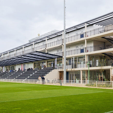Le Centre national de rugby a ouvert ses portes à Pantin