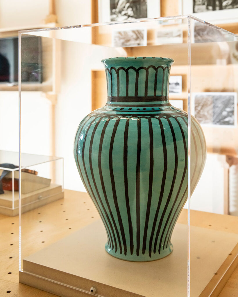 Vase syrien du Moyen-Âge retrouvé dans le sous-sol de Bondy.
